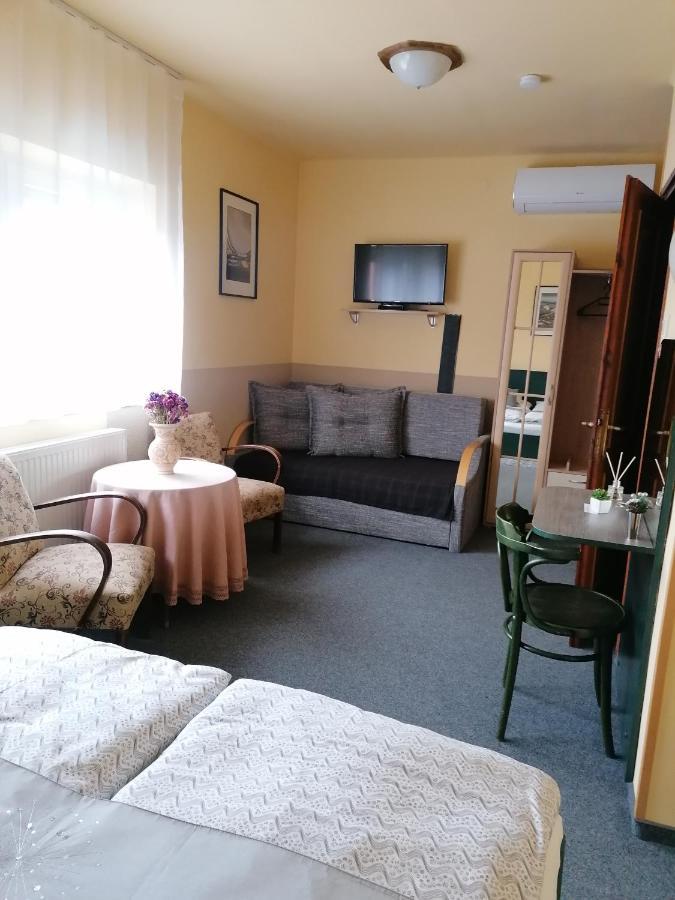 Apartmán Bianco Šoproň Exteriér fotografie